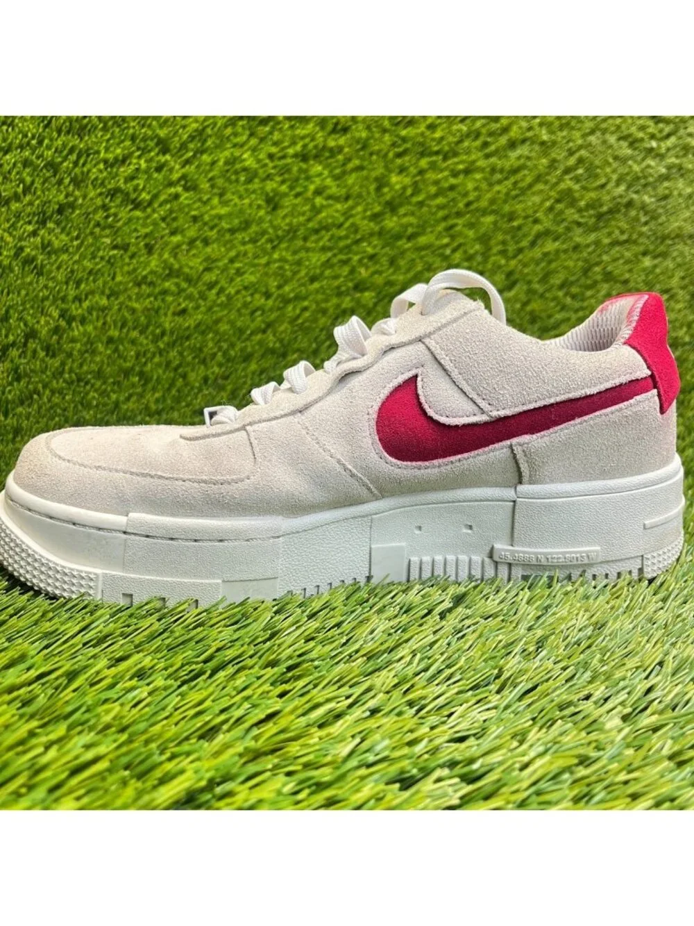 Nike Air Force 1 Pixel Womens Size 8.5 Ivory Red Athletic Walking Shoes Sneakers